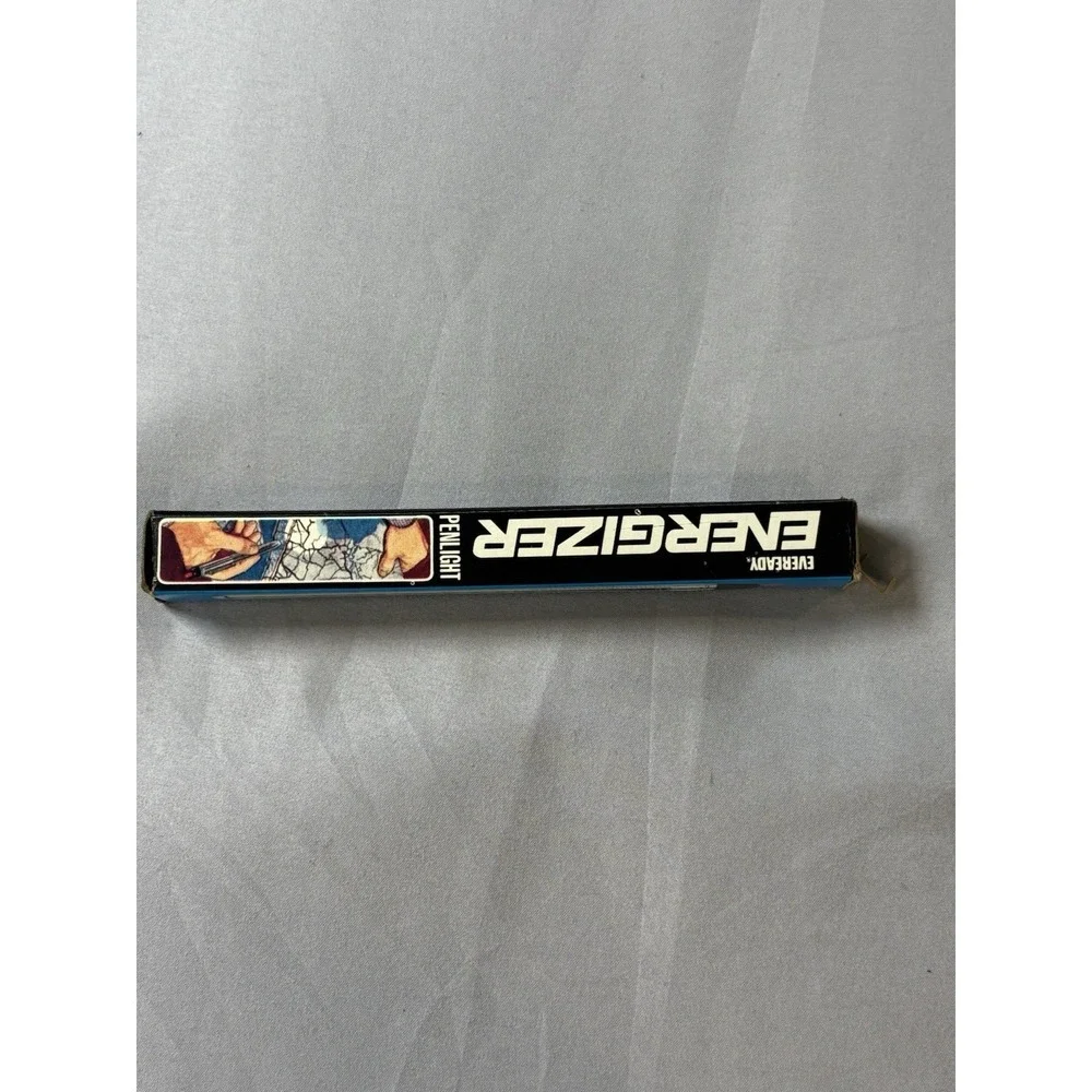 Vintage Eveready Energizer Penlight No‎ 9215